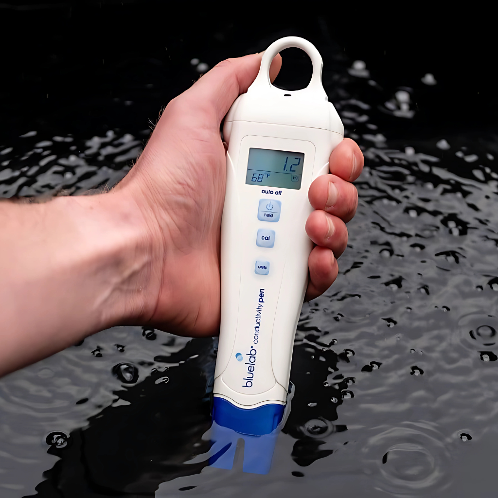 Bluelab EC Pen - Temperature Compensated Digital EC Tester