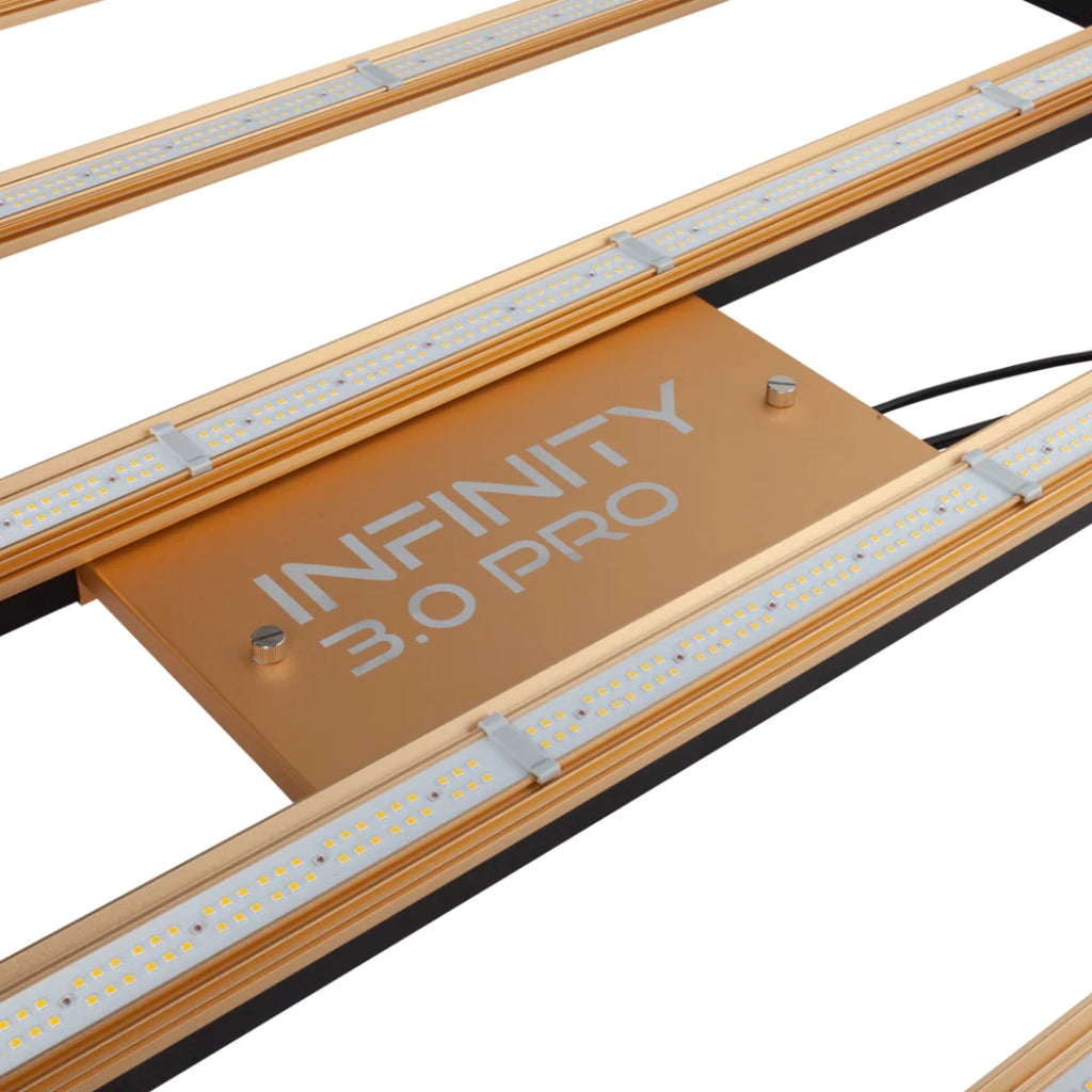 omega infinity 3.0 led grow light lumatek zeus