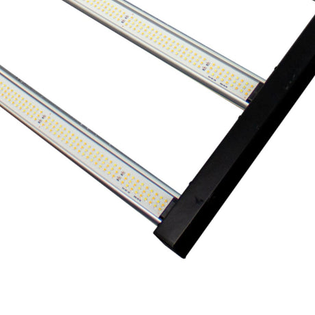 Lumii Black² 720/960w LED Grow Light 2.9