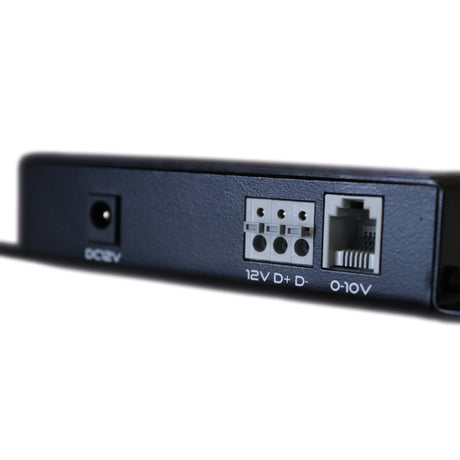omega synco lighting controller with ports